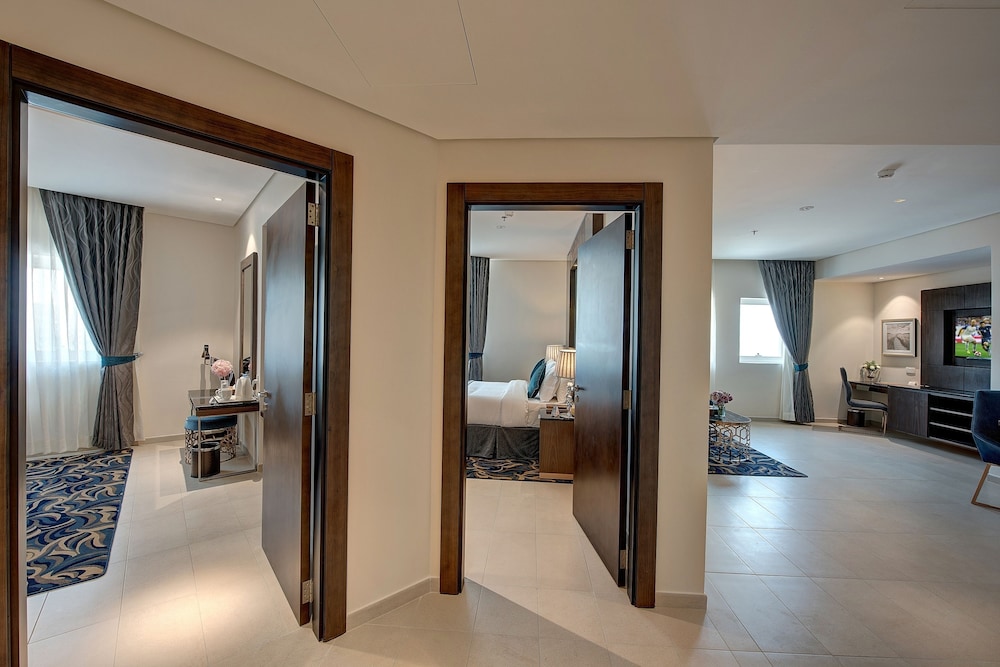 Omega Hotel Dubai 20