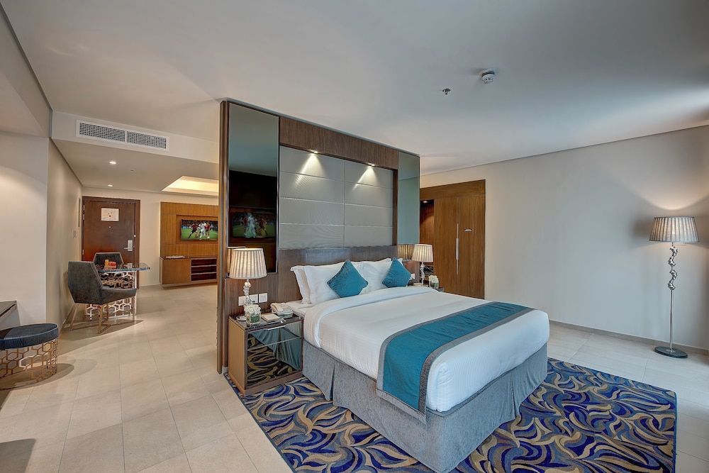 Omega Hotel Dubai 11