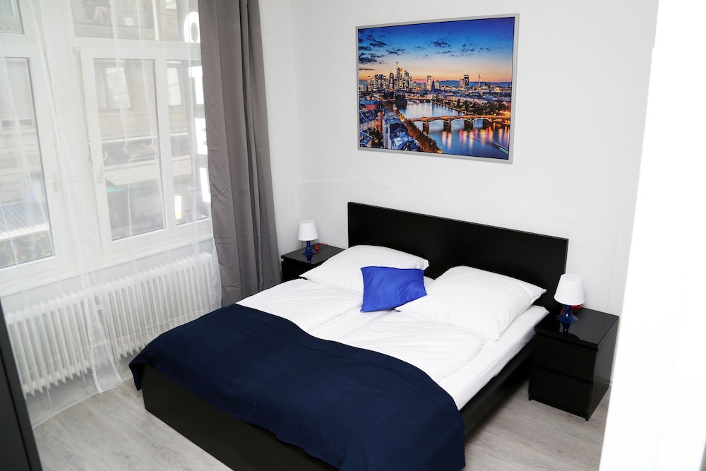 Main Hotel Frankfurt City 9