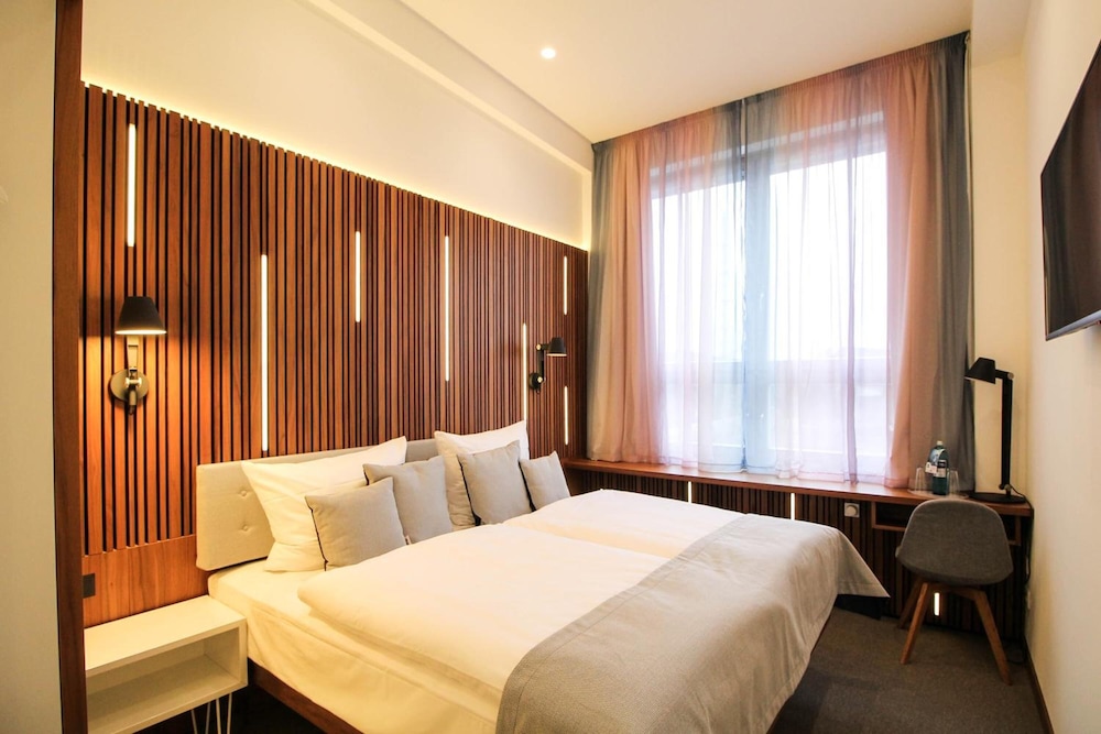H24 Hotel Berlin Lichtenberg 10