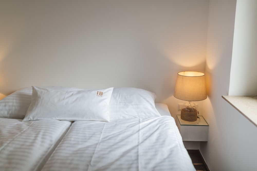 18Arts Hotel 6
