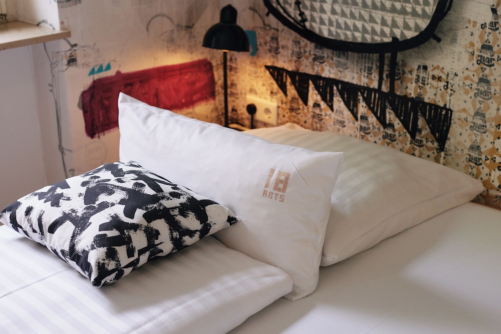 18Arts Hotel 1