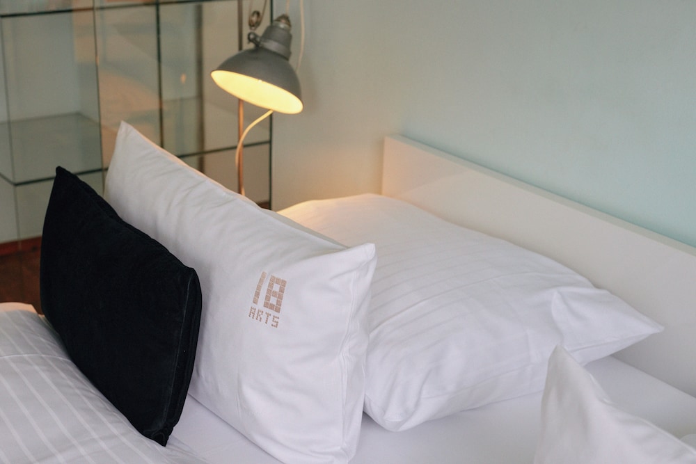 18Arts Hotel 20