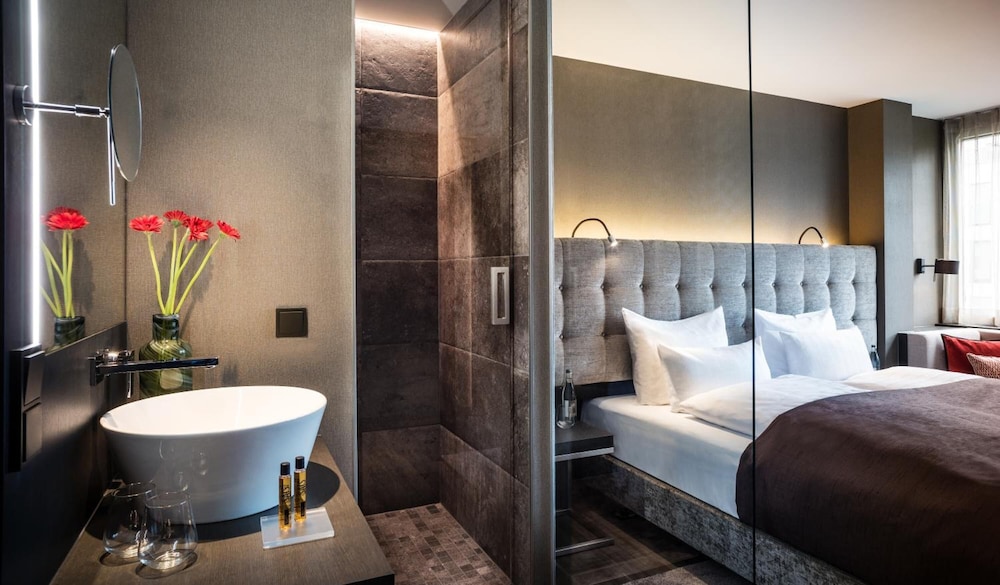 SAKS Urban Design Hotel Frankfurt 8