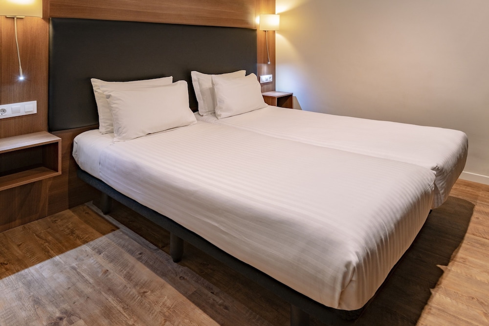 Apartamentos Playa de Castelldefels 10
