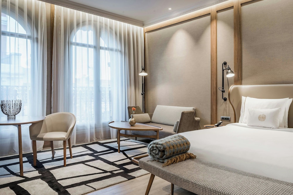 Hotel Círculo Gran Vía, Autograph Collection 21