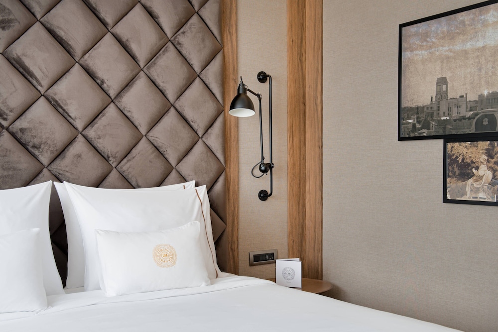 Hotel Círculo Gran Vía, Autograph Collection 12