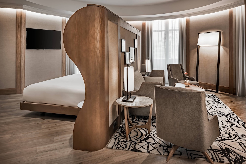 Hotel Círculo Gran Vía, Autograph Collection 18