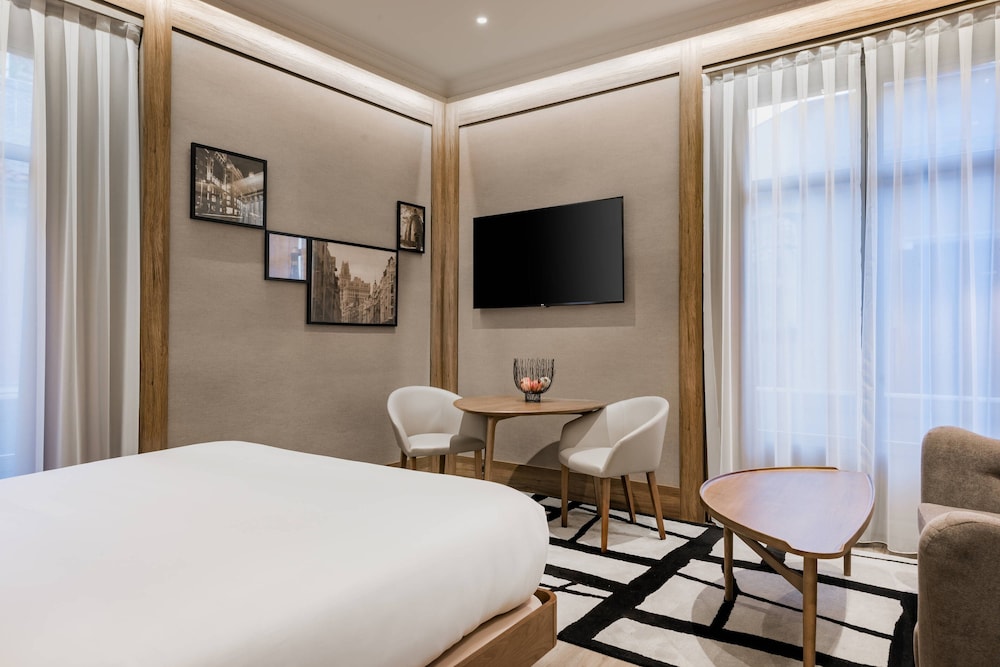 Hotel Círculo Gran Vía, Autograph Collection 13