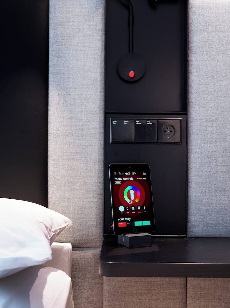 citizenM Paris La Defense 11