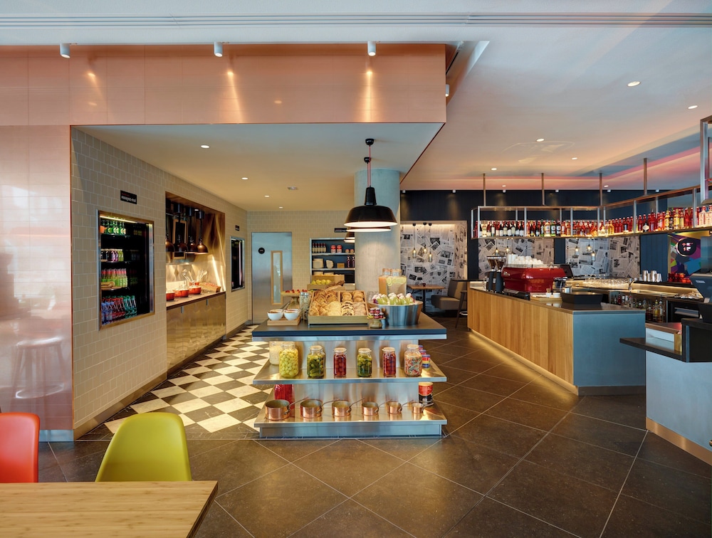 citizenM Paris La Defense 15