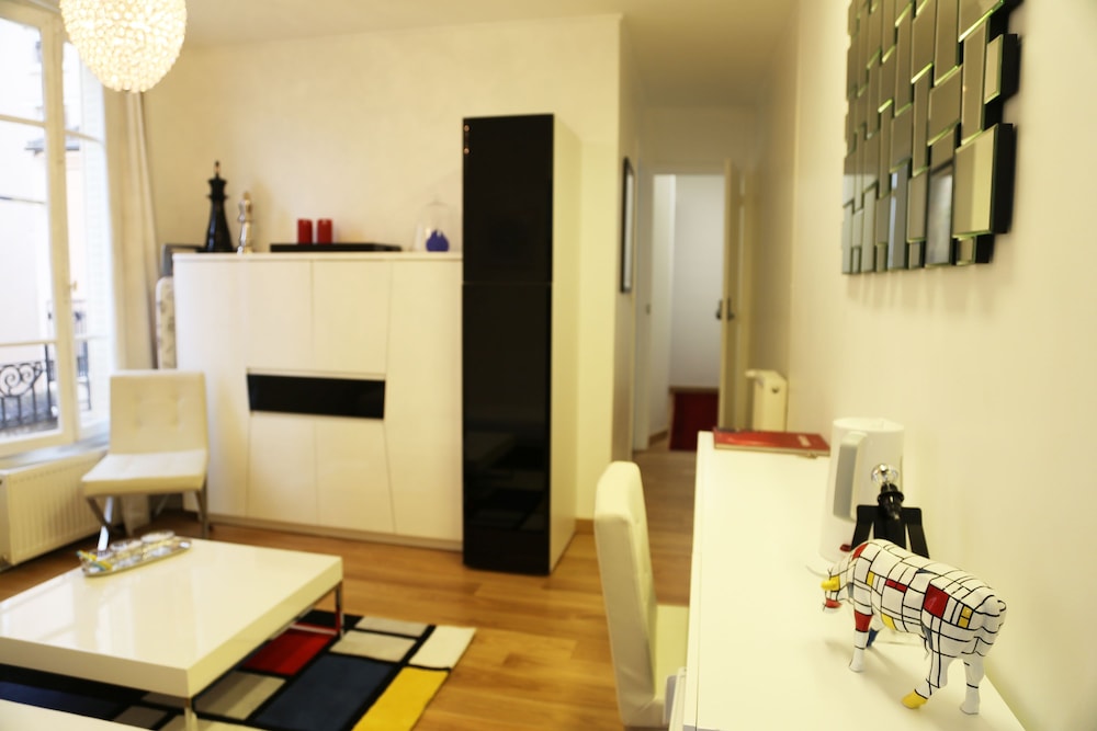 Les Suites De Vanves 11