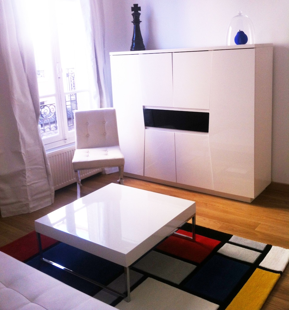 Les Suites De Vanves 12
