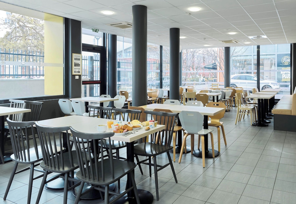 B&B HOTEL Paris Est Bobigny Université 22