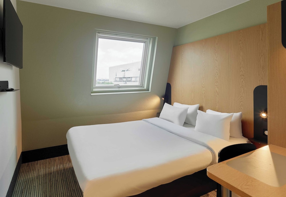 B&B HOTEL Paris Est Bobigny Université 10