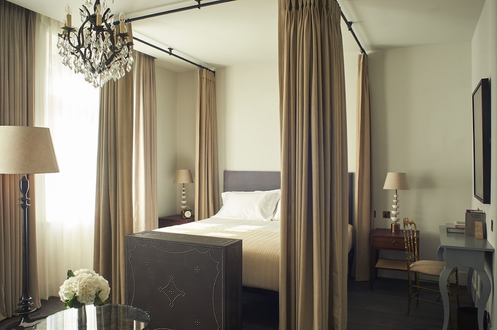 The Mandrake Hotel 9