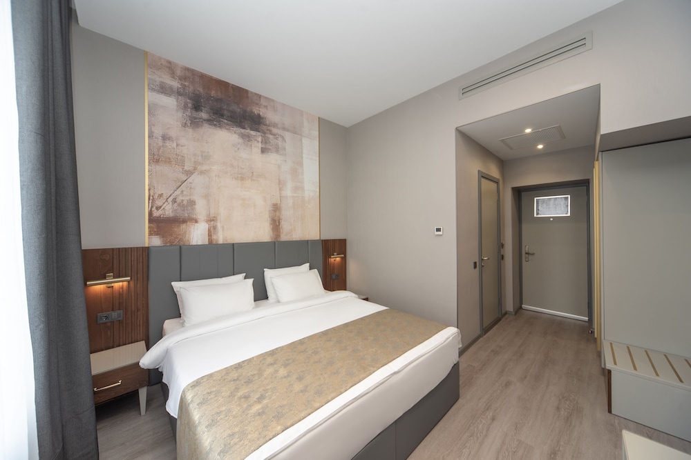 Tbilisi Chambers, Trademark Collection by Wyndham 24