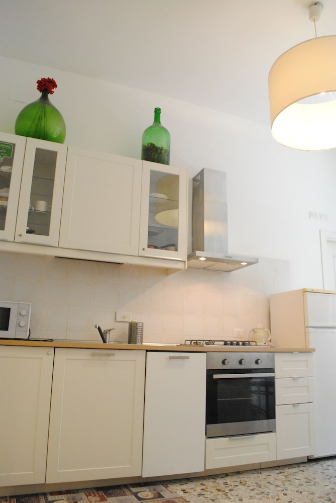 Lombardo House 23