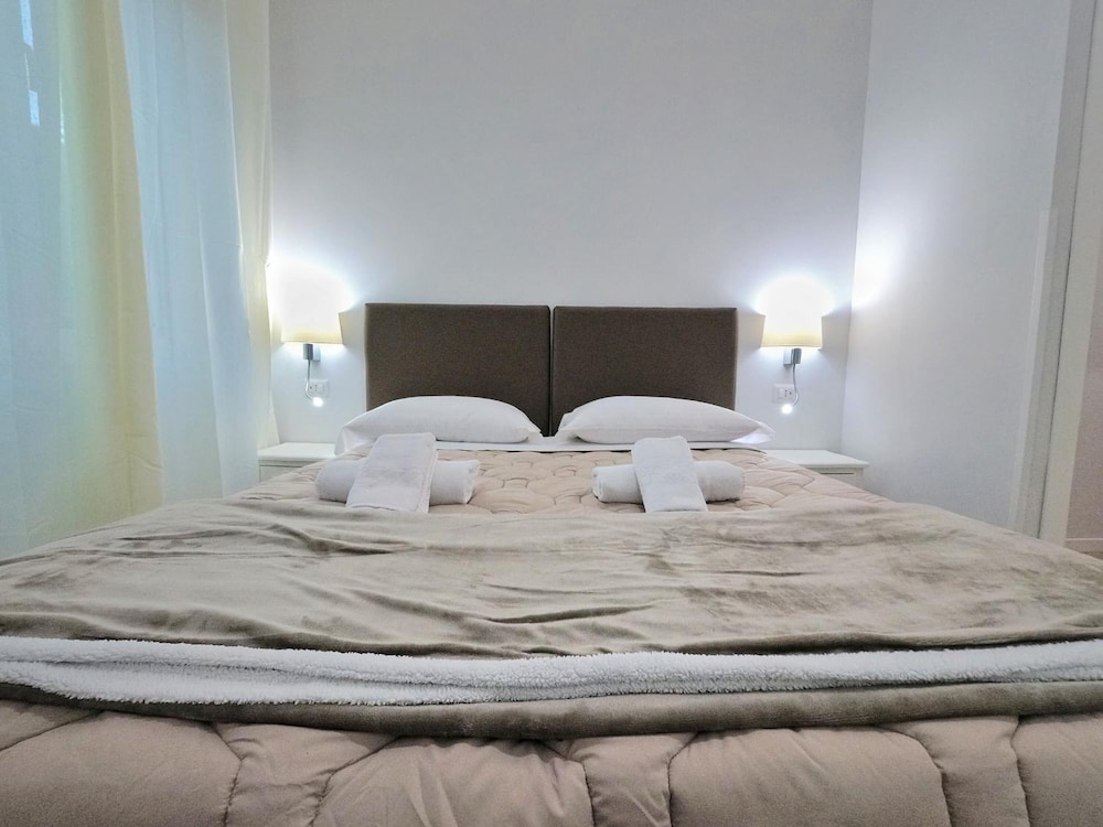 Aurelia Garden Rooms B&B 4