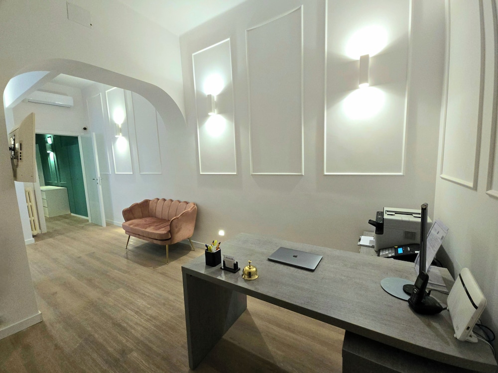 Aurelia Garden Rooms B&B 2