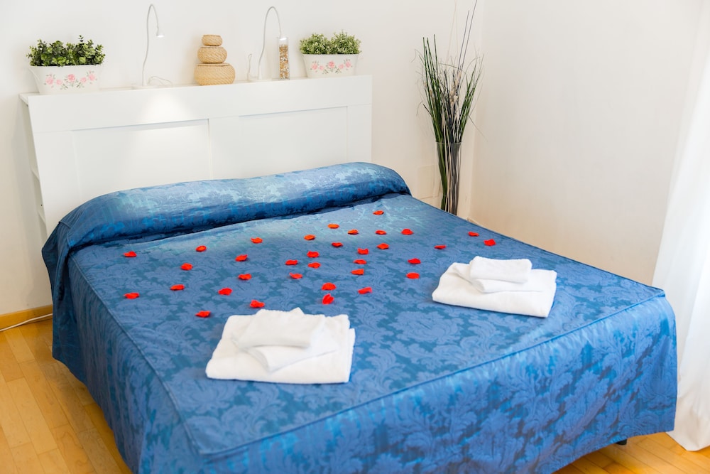 Best Suites Pantheon 8