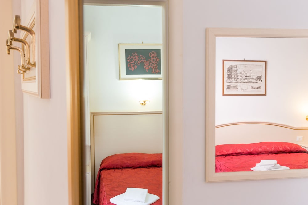Best Suites Pantheon 14