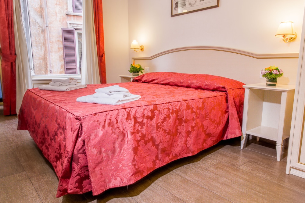 Best Suites Pantheon 16