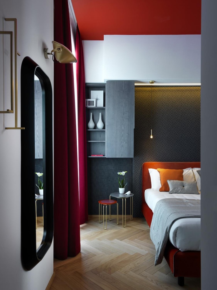 Conti Guest House 6