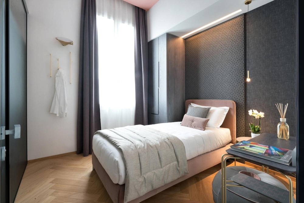 Conti Guest House 13