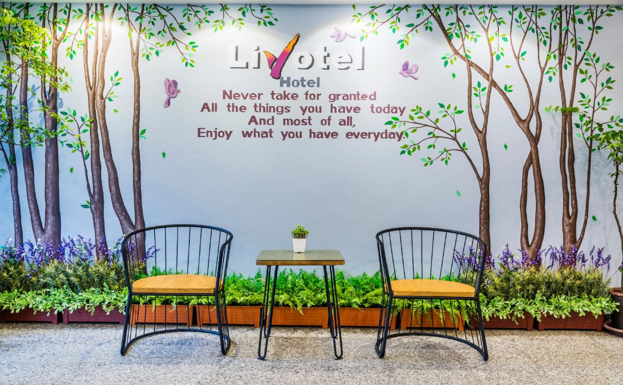 Livotel Hotel Hua Mak 13