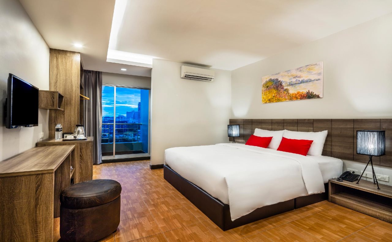 Livotel Hotel Hua Mak 4