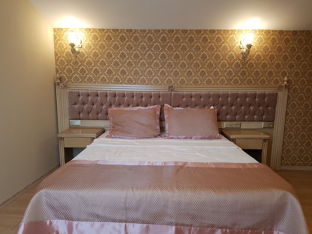 Apple Tree Hotel 16