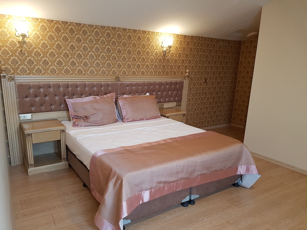 Apple Tree Hotel 18