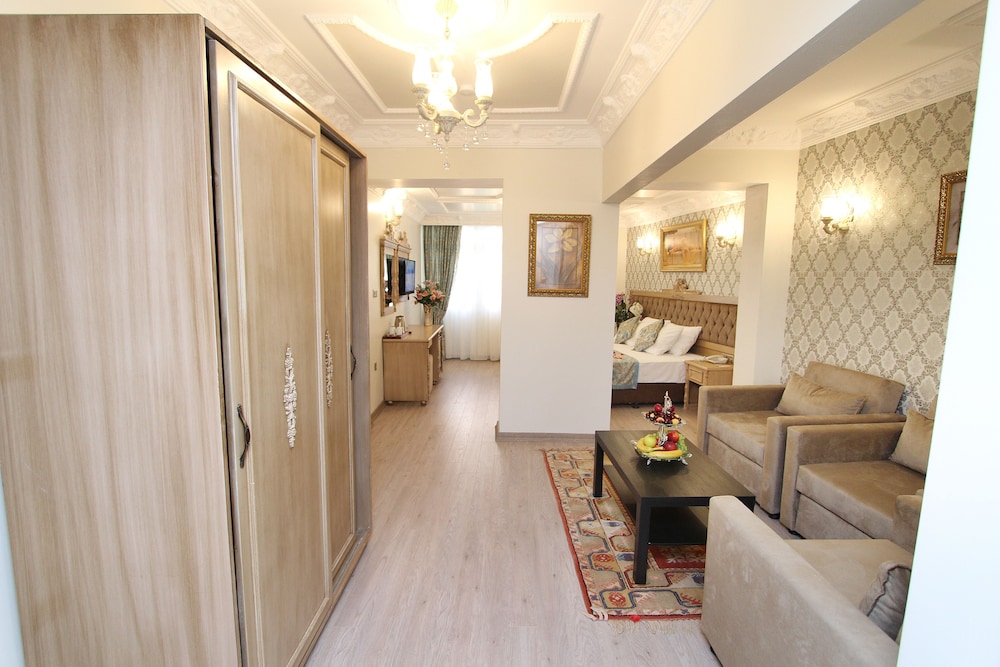 Apple Tree Hotel 13