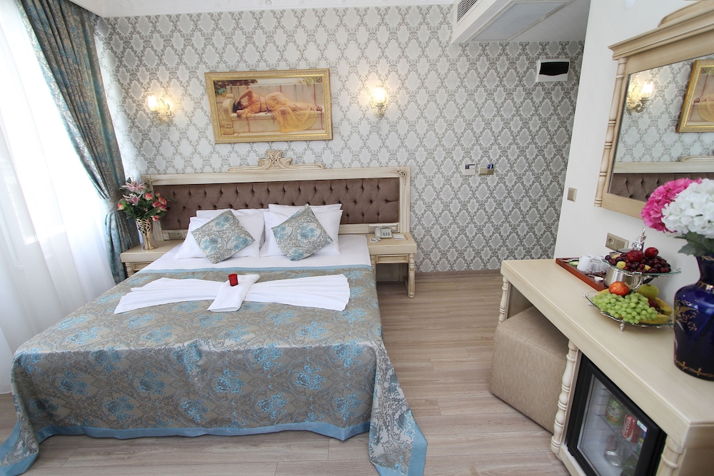 Apple Tree Hotel 6