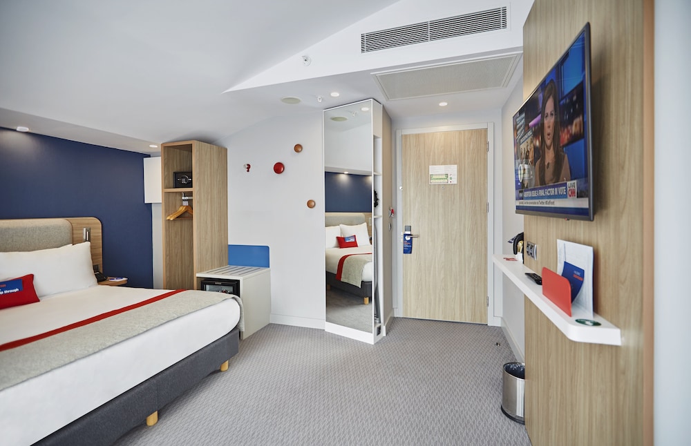 Holiday Inn Express Istanbul - Atakoy Metro 24