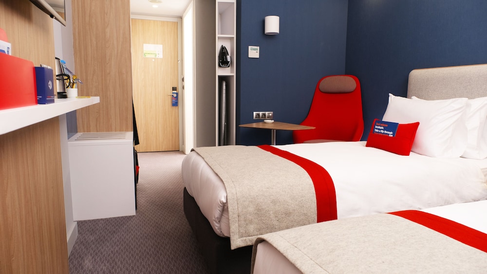 Holiday Inn Express Istanbul - Atakoy Metro 2