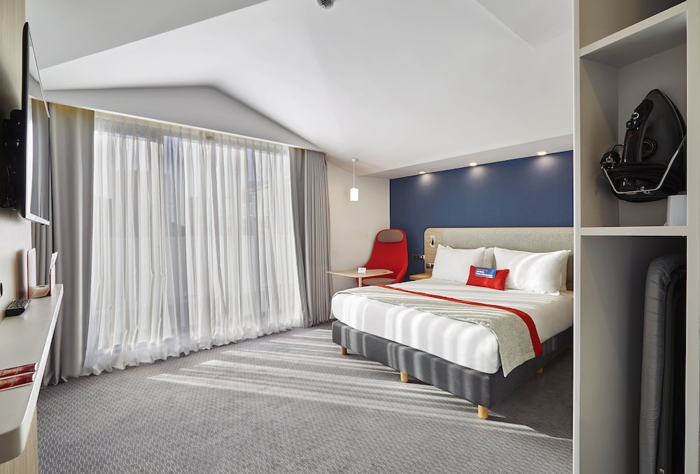 Holiday Inn Express Istanbul - Atakoy Metro 23