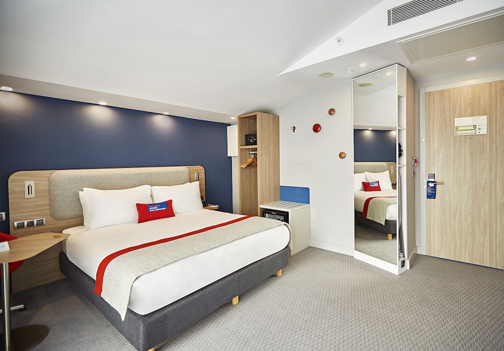 Holiday Inn Express Istanbul - Atakoy Metro 5