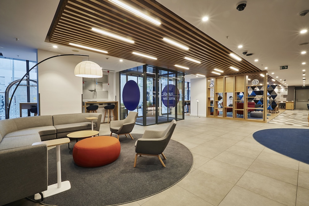 Holiday Inn Express Istanbul - Atakoy Metro 1