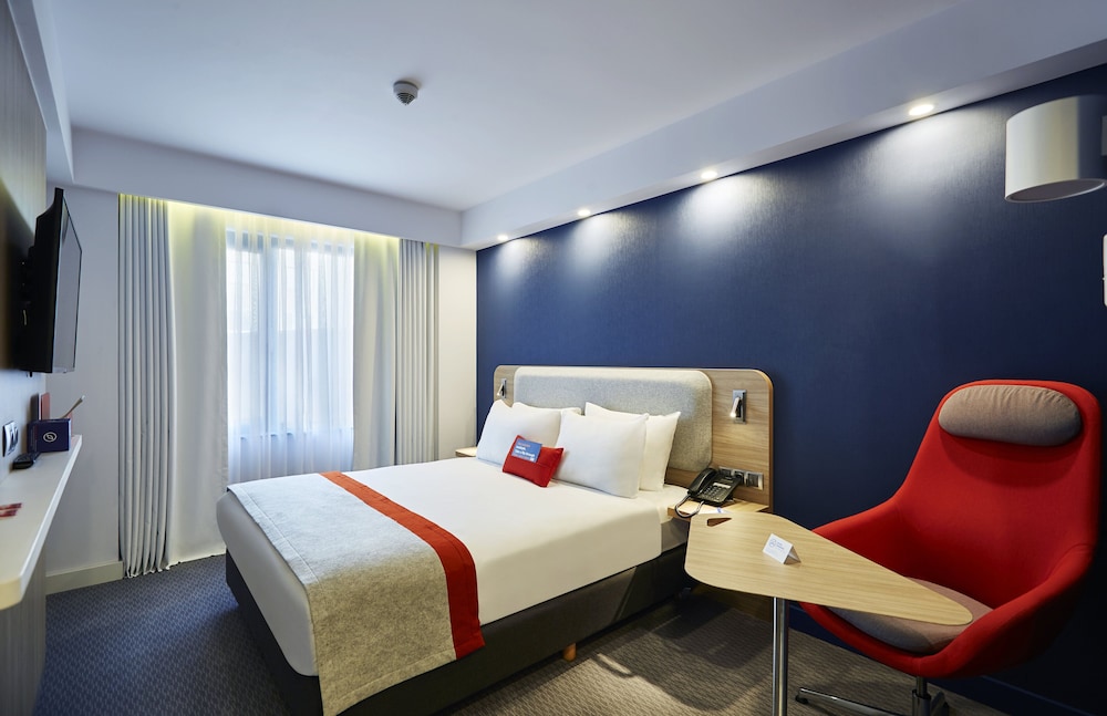 Holiday Inn Express Istanbul - Atakoy Metro 21