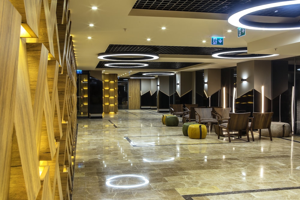 The City Suites 5