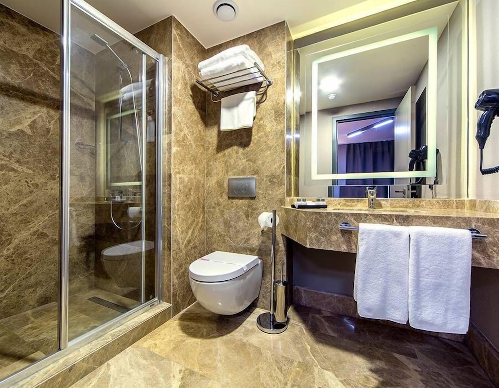 The City Suites 24