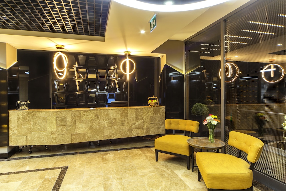 The City Suites 3