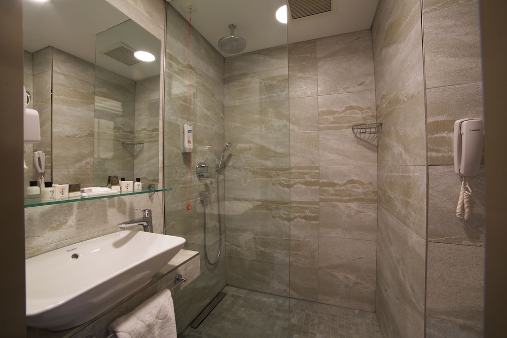The Tango Hotel Harbiye 23