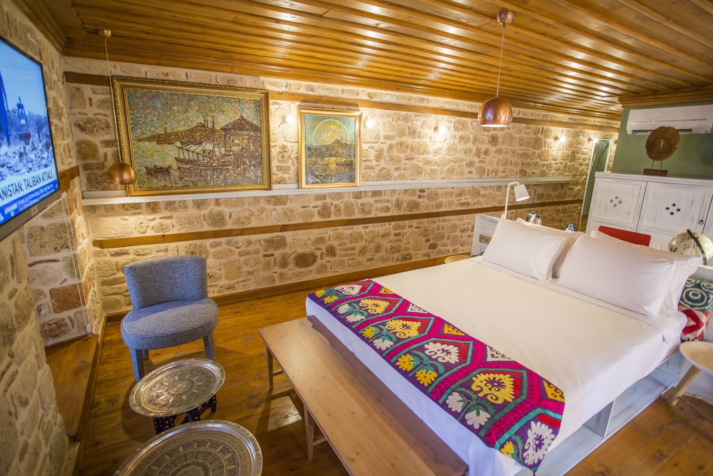 Char Me Hotel 16