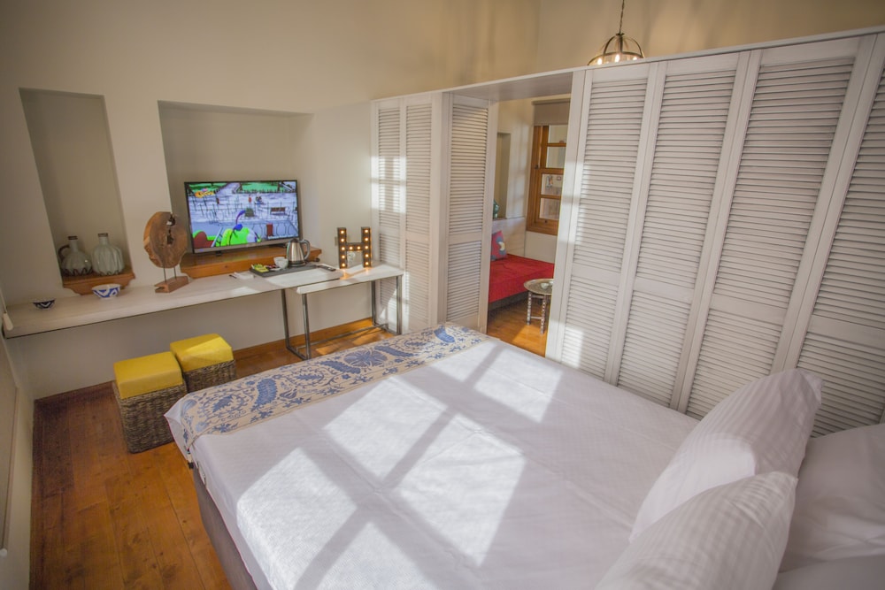 Char Me Hotel 10