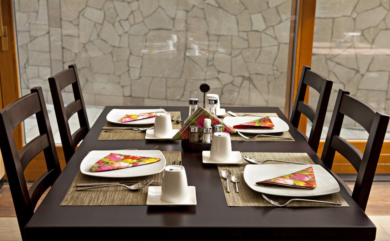 Aziza Hotel 16
