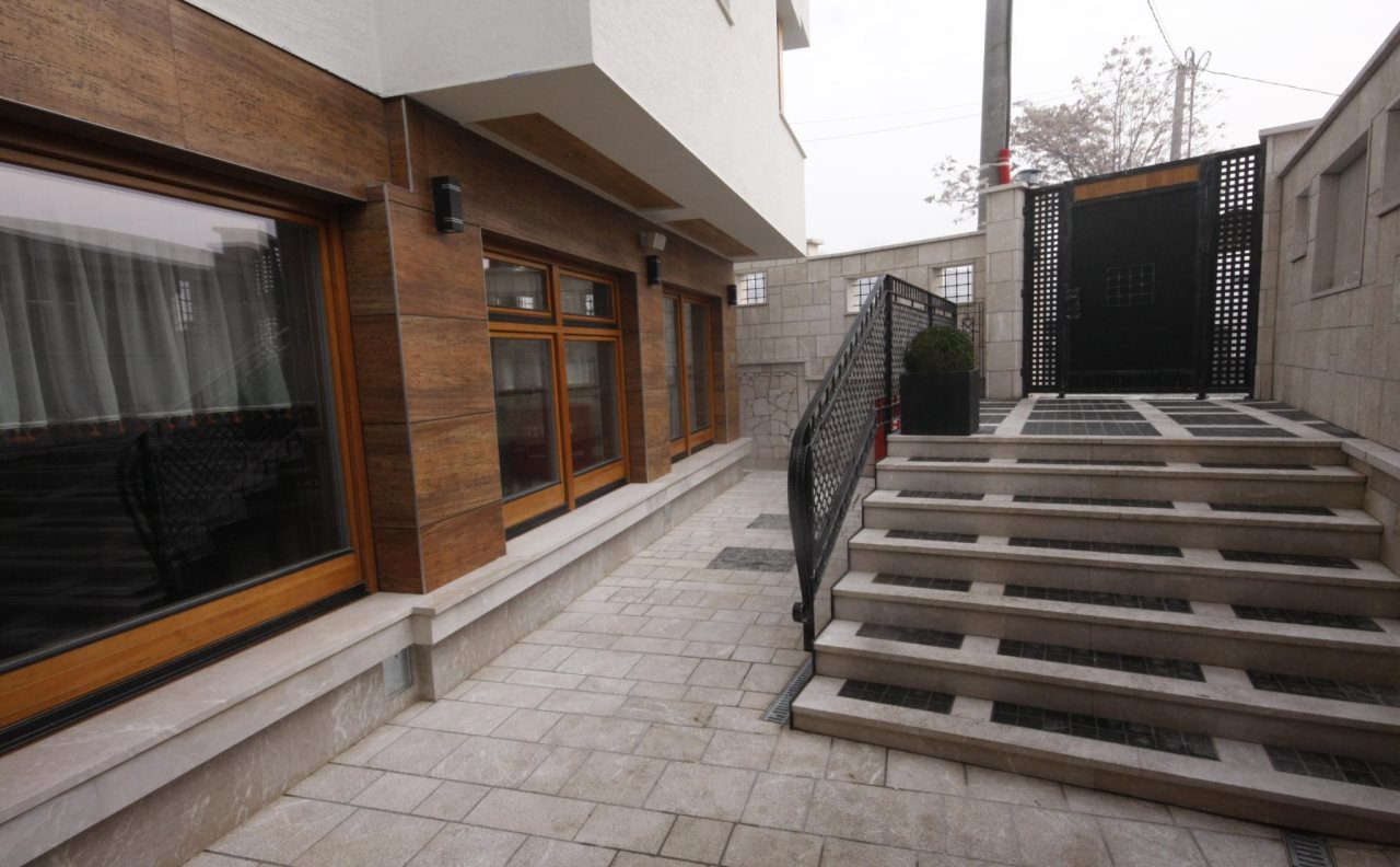 Aziza Hotel 4