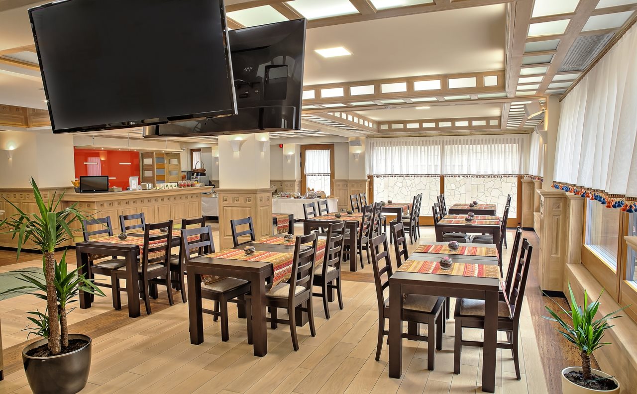 Aziza Hotel 9